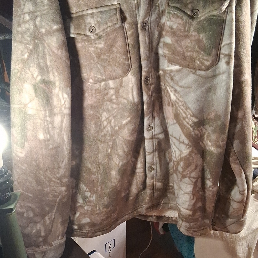 Original Deluxe Brown and Green Camo Button-Up Shirt Jacket - Picture 2 of 10